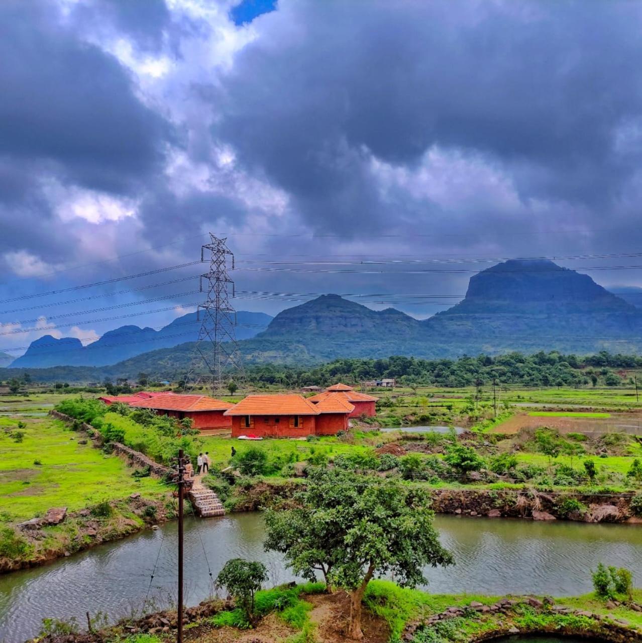 Umbartha Resort Naneghat Ghātghar Exterior foto